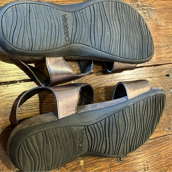 Vionic sandals - Picture 3 of 5
